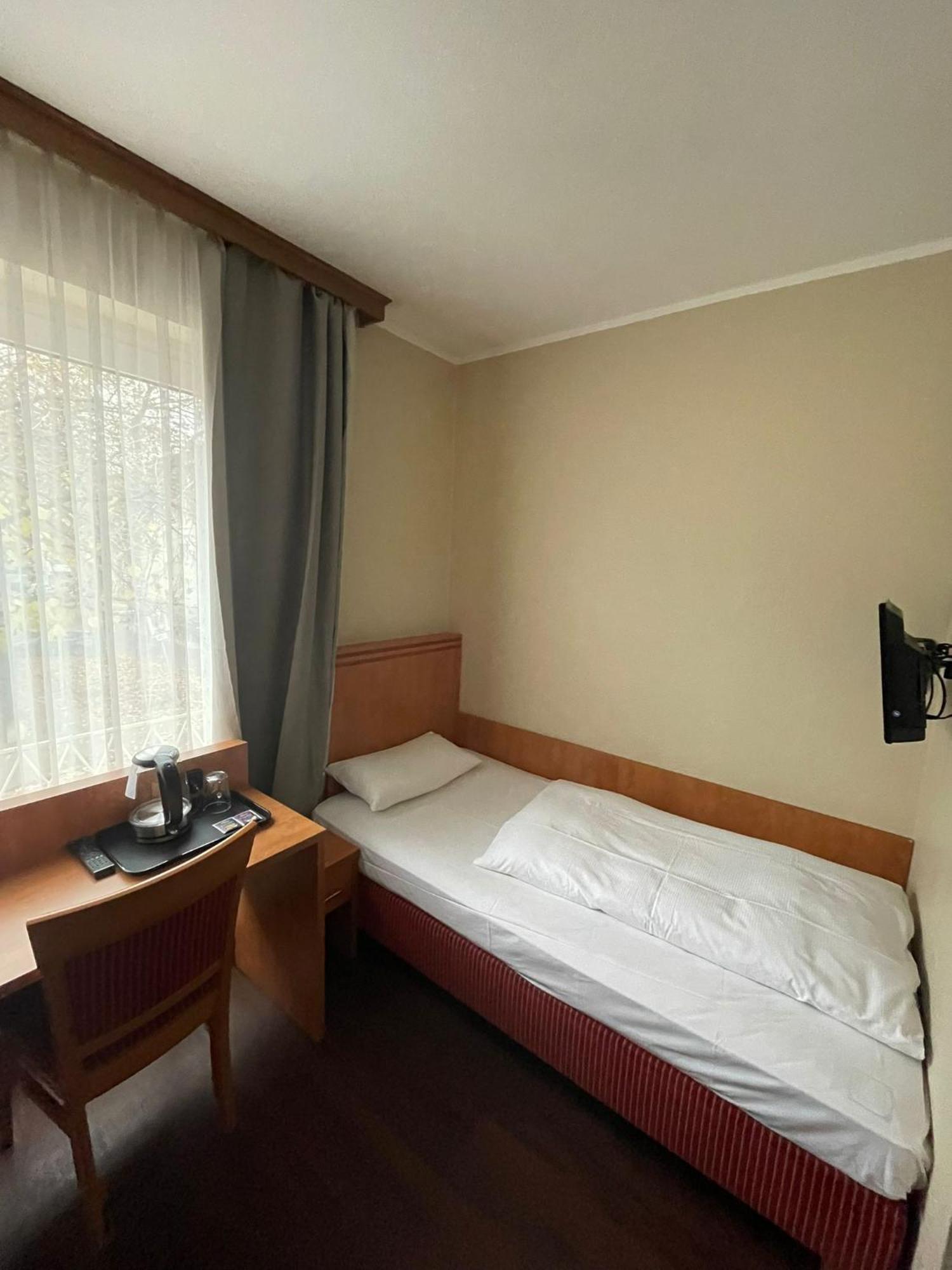 Sun Hotel Essen Buitenkant foto