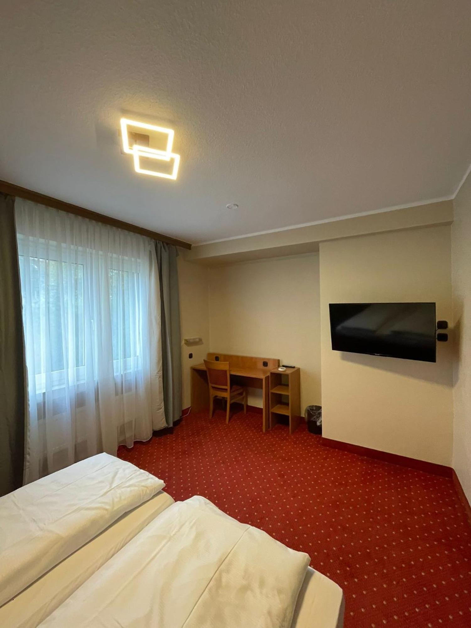 Sun Hotel Essen Buitenkant foto